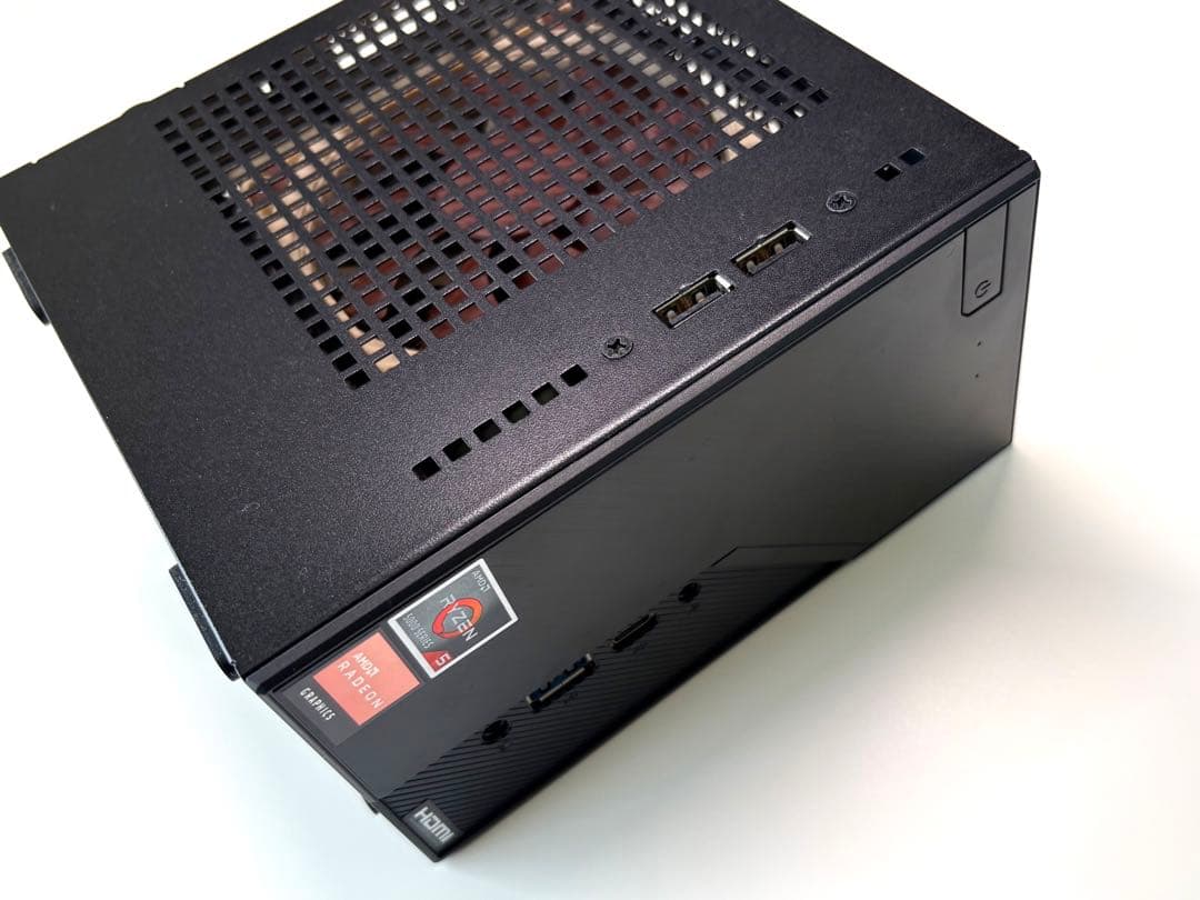 ミニPC DeskMini X300 (Ryzen5 5600G 16GB)