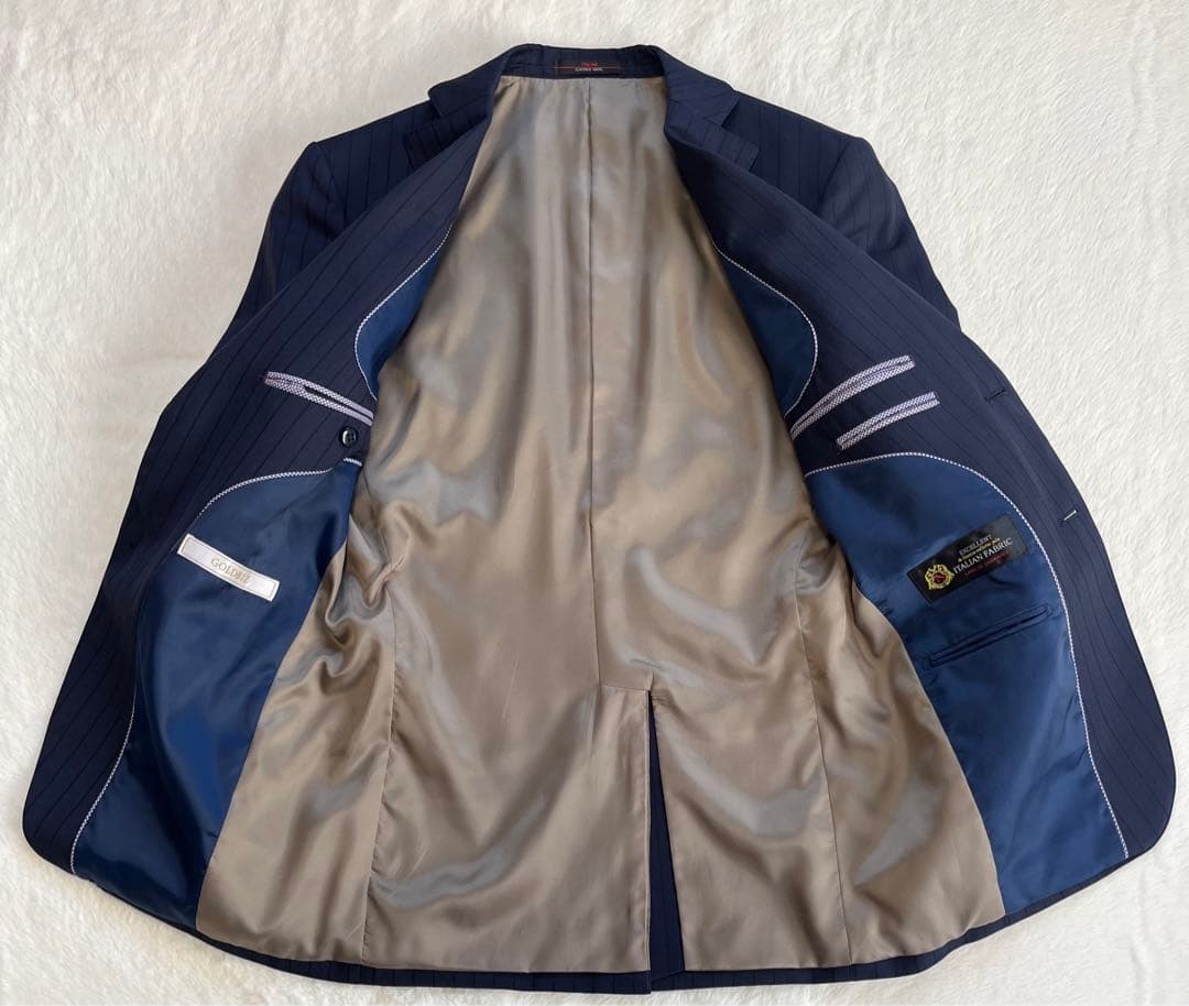 【希少】ITALIAN FABRIC スーツ　セットアップ　スリーピーススーツ