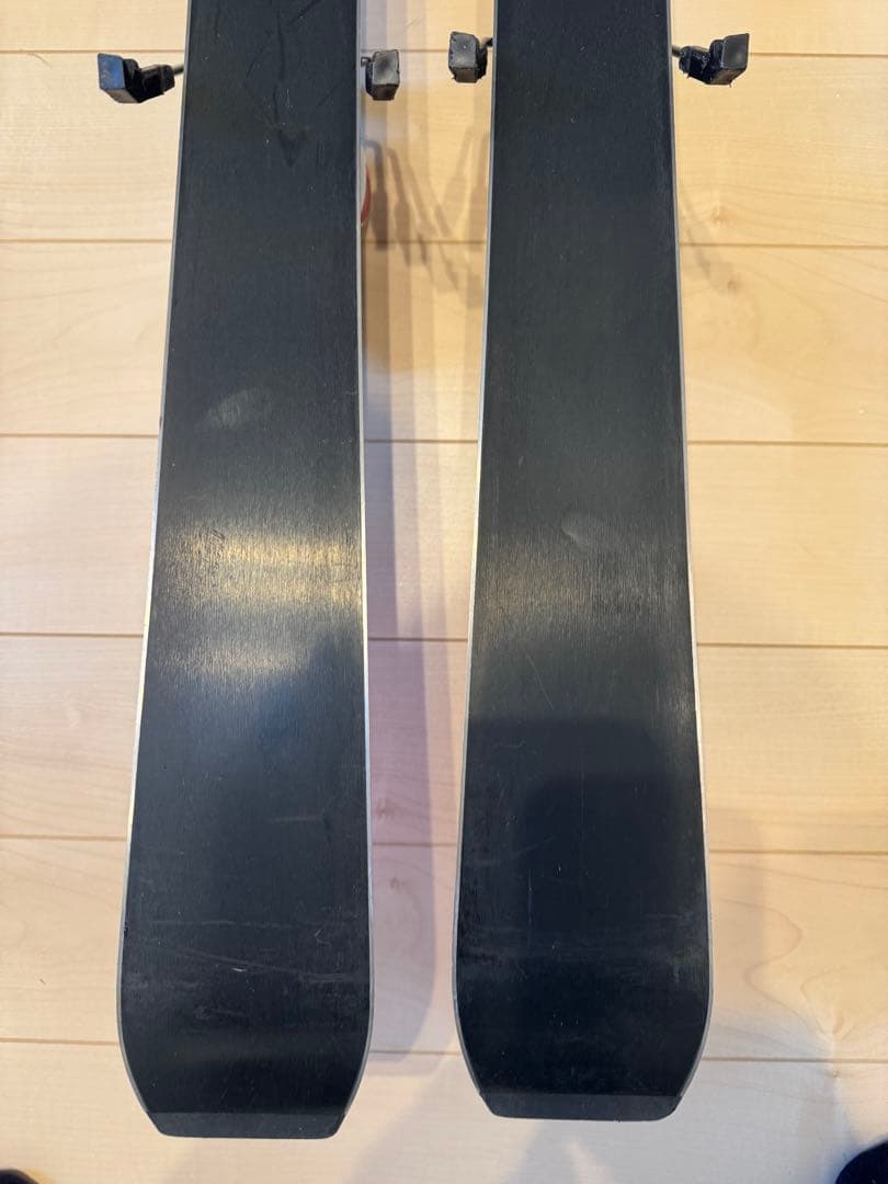 ATOMIC VANTAGE 130 ジュニアスキー板ケース付き