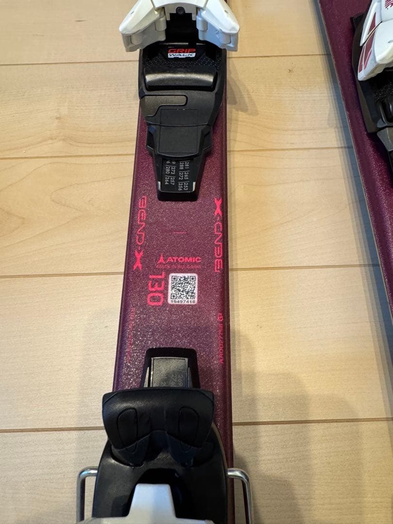 ATOMIC VANTAGE 130 ジュニアスキー板ケース付き
