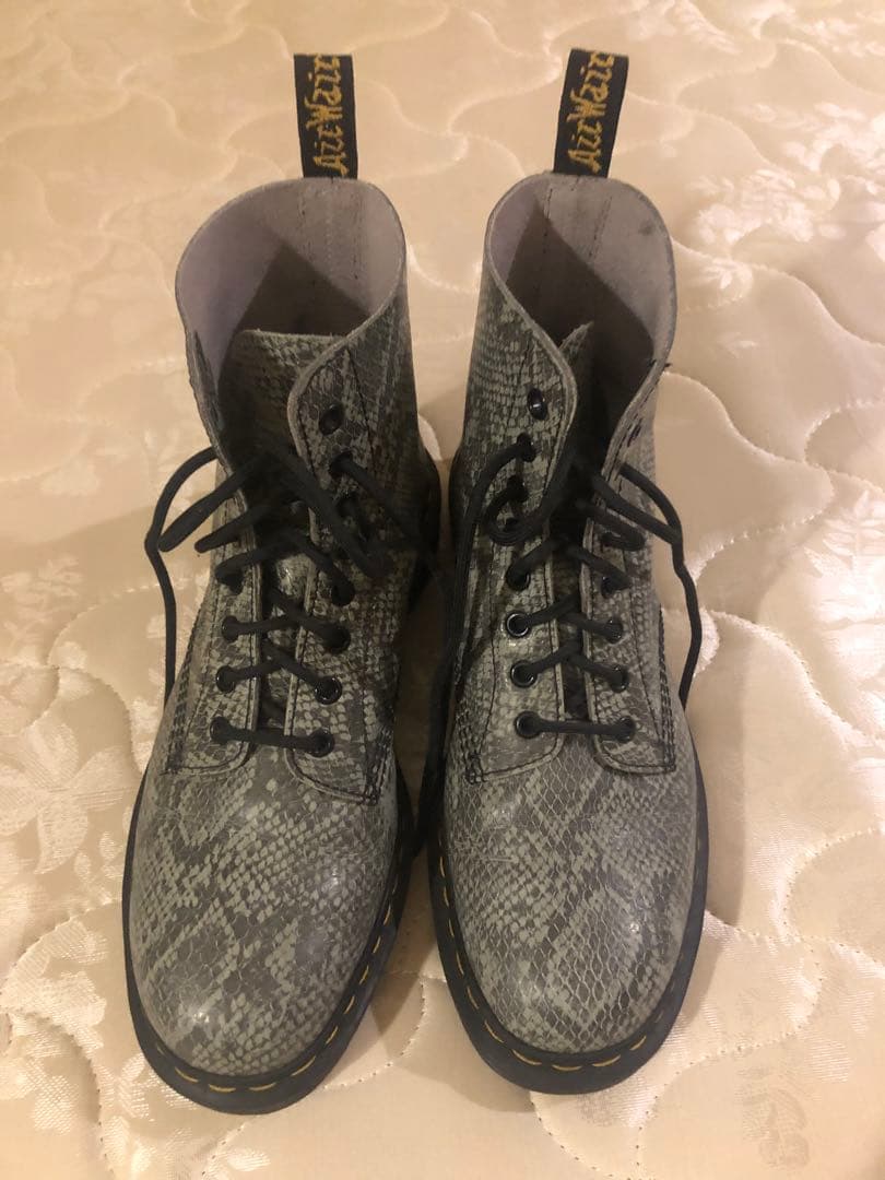 Dr.martens パイソン柄8ホール