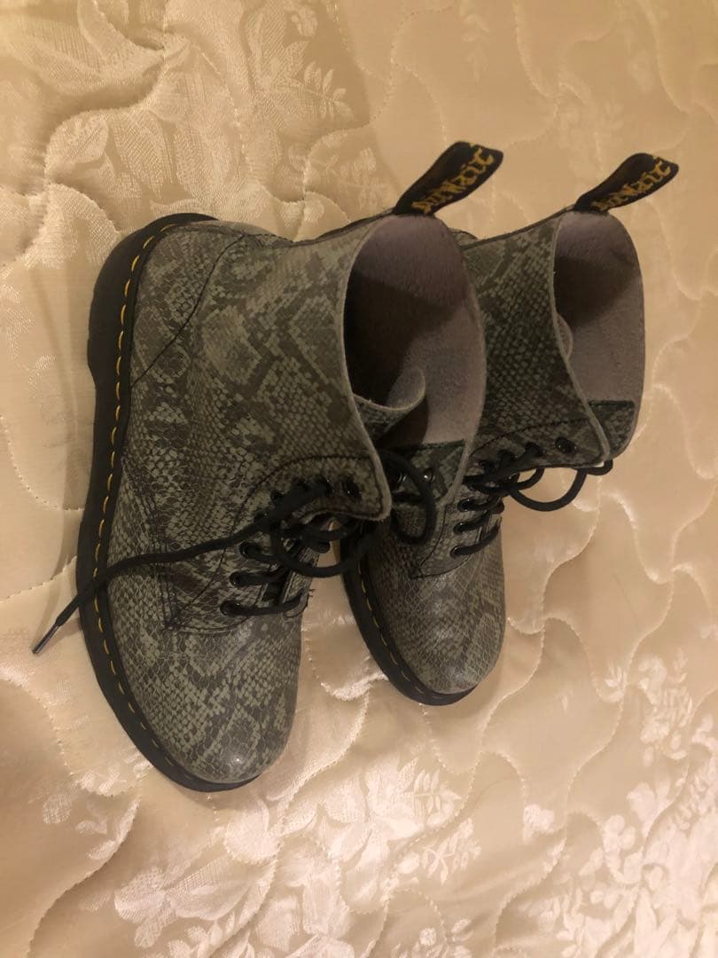 Dr.martens パイソン柄8ホール