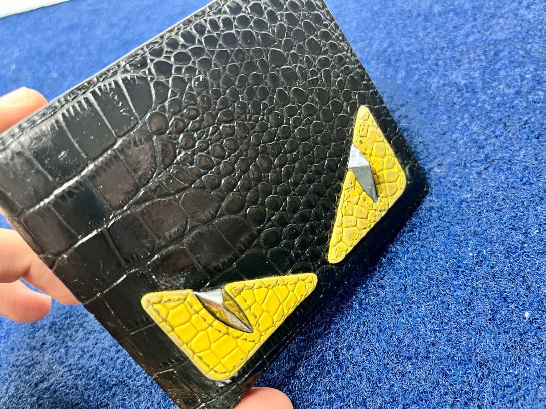 本日掲載終了美品FENDI モンスターMonster 二つ折り　お札入れ