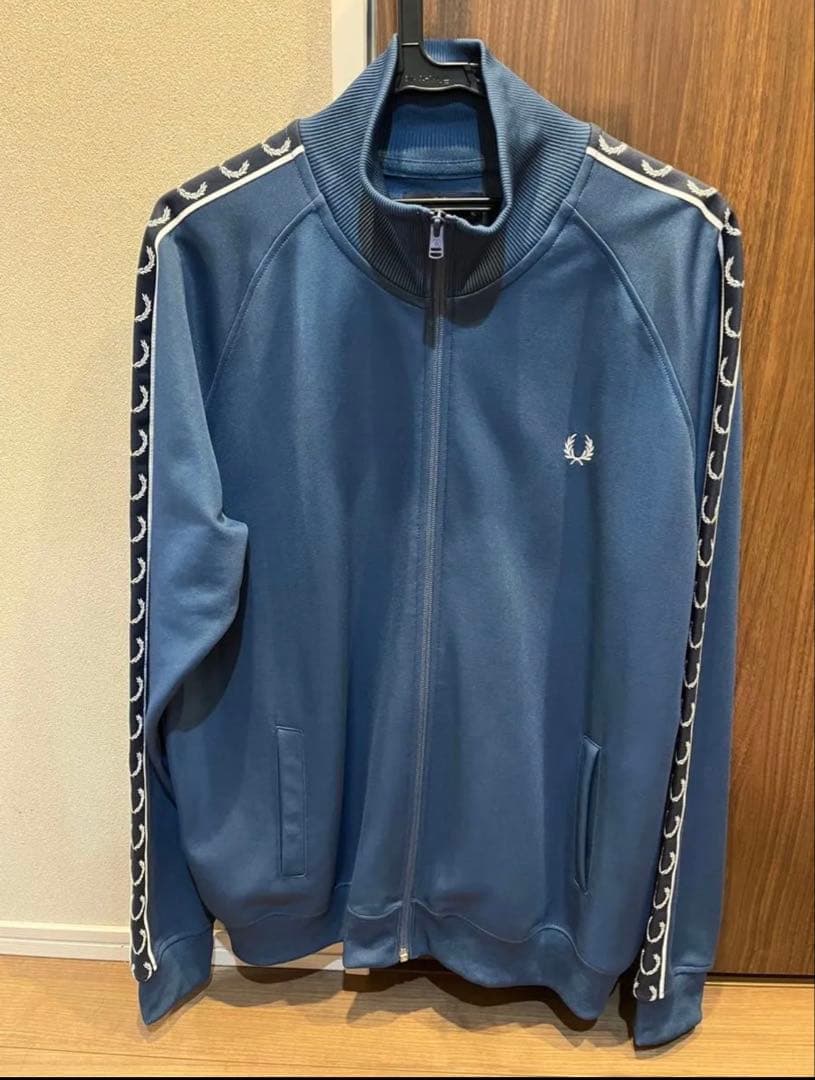 美品　フレッドペリー トラックジャケット XLサイズ ミッドナイトブルー