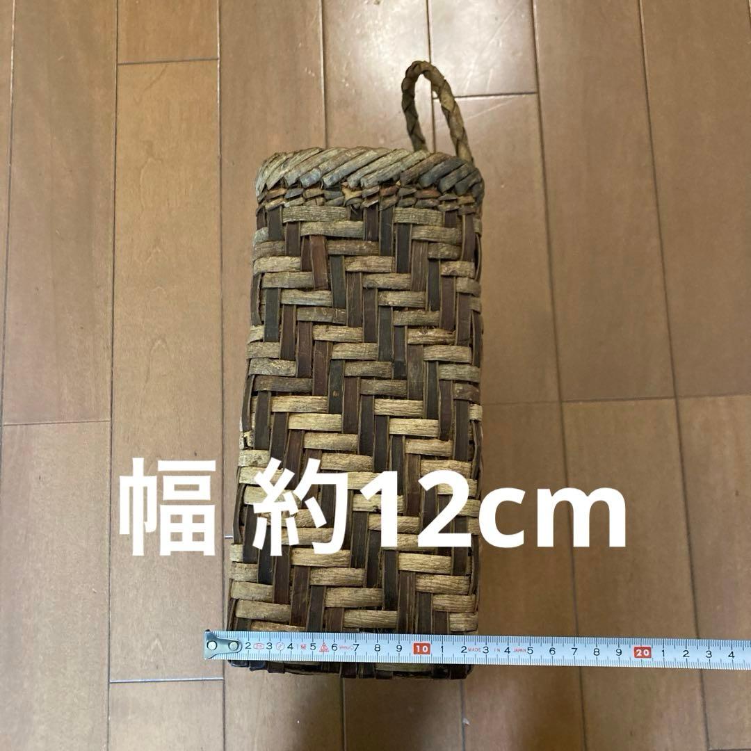 胡桃（くるみ）かご／弘前のみかみ工芸店で購入の中古品（難あり）