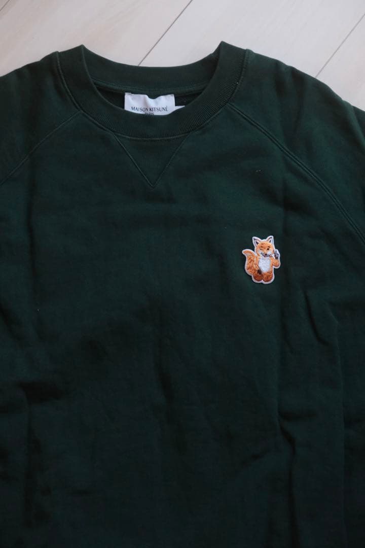 MAISON KITSUNE　ピースワッペン　スウェット