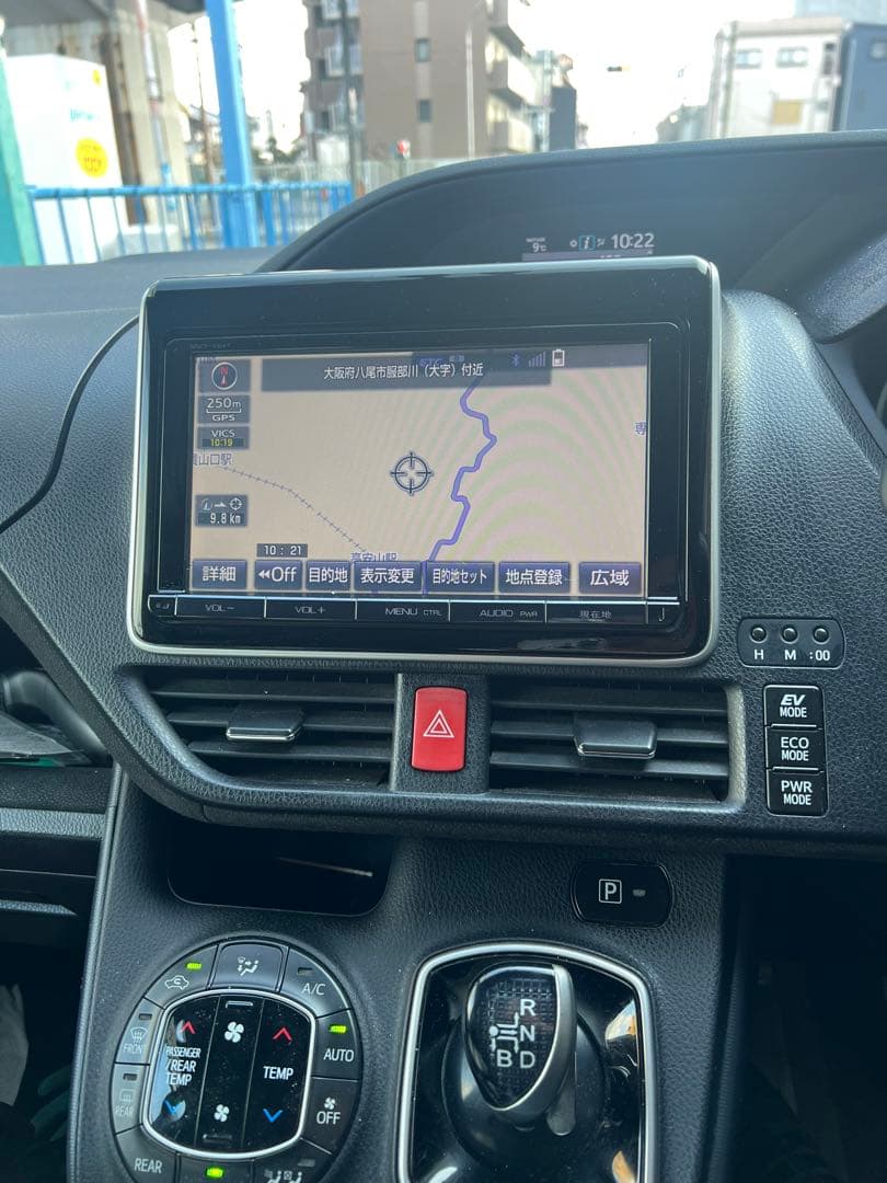 トヨタ純正カーナビ　NSZT-Y64T 9インチ