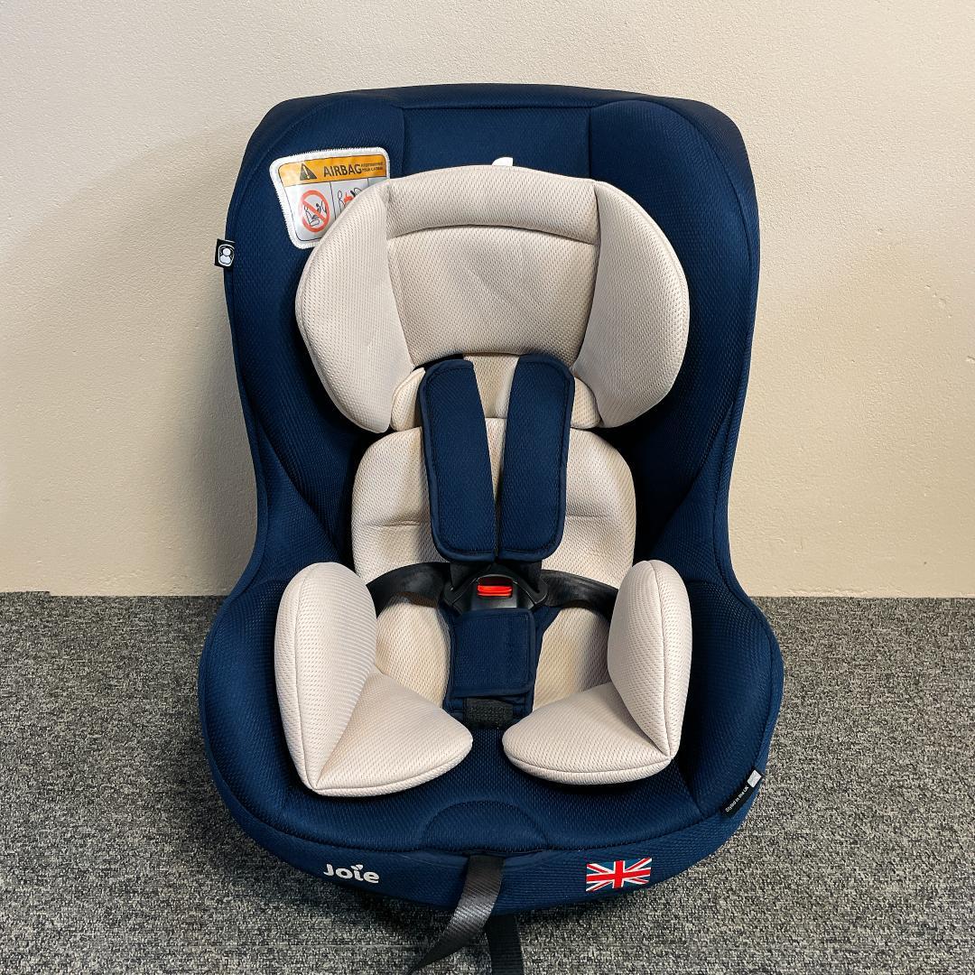 美品　Joie ジョイー チャイルドシート チルト　ネイビー