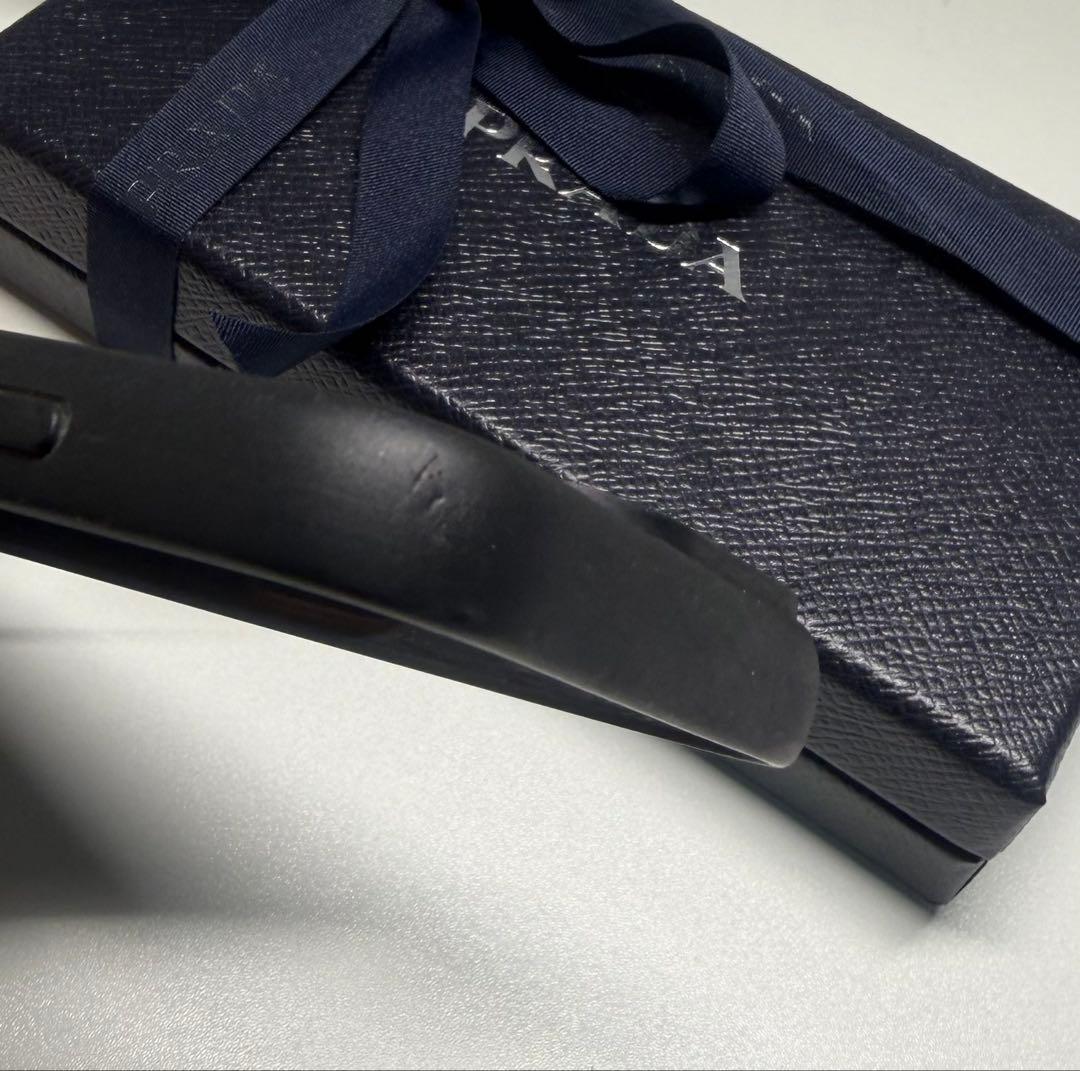 PRADA プラダ iPhone15pro スマホケース 黒 サフィアーノレザー