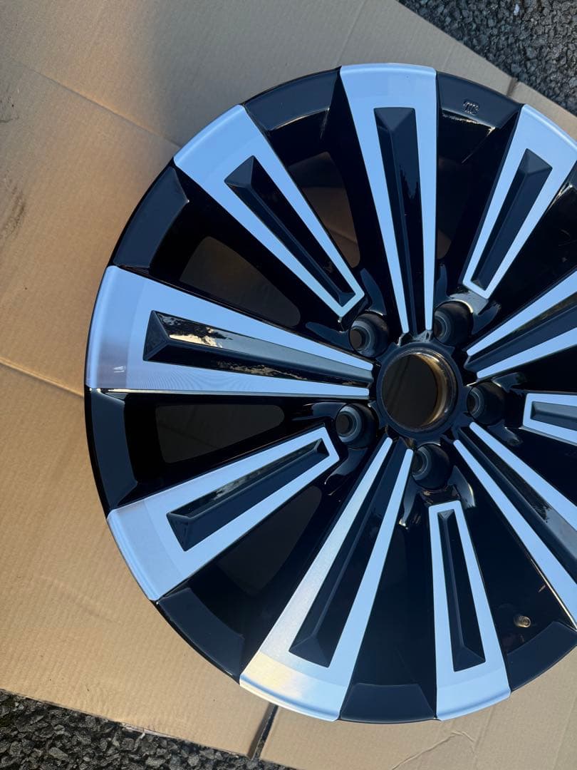 ステップワゴン　スパーダ　純正ホイール　17インチ