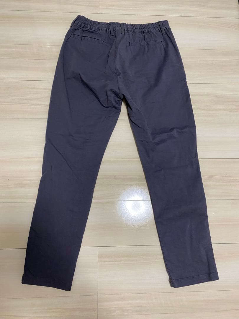 グレーパンツ　ジャパンメイド屋　L