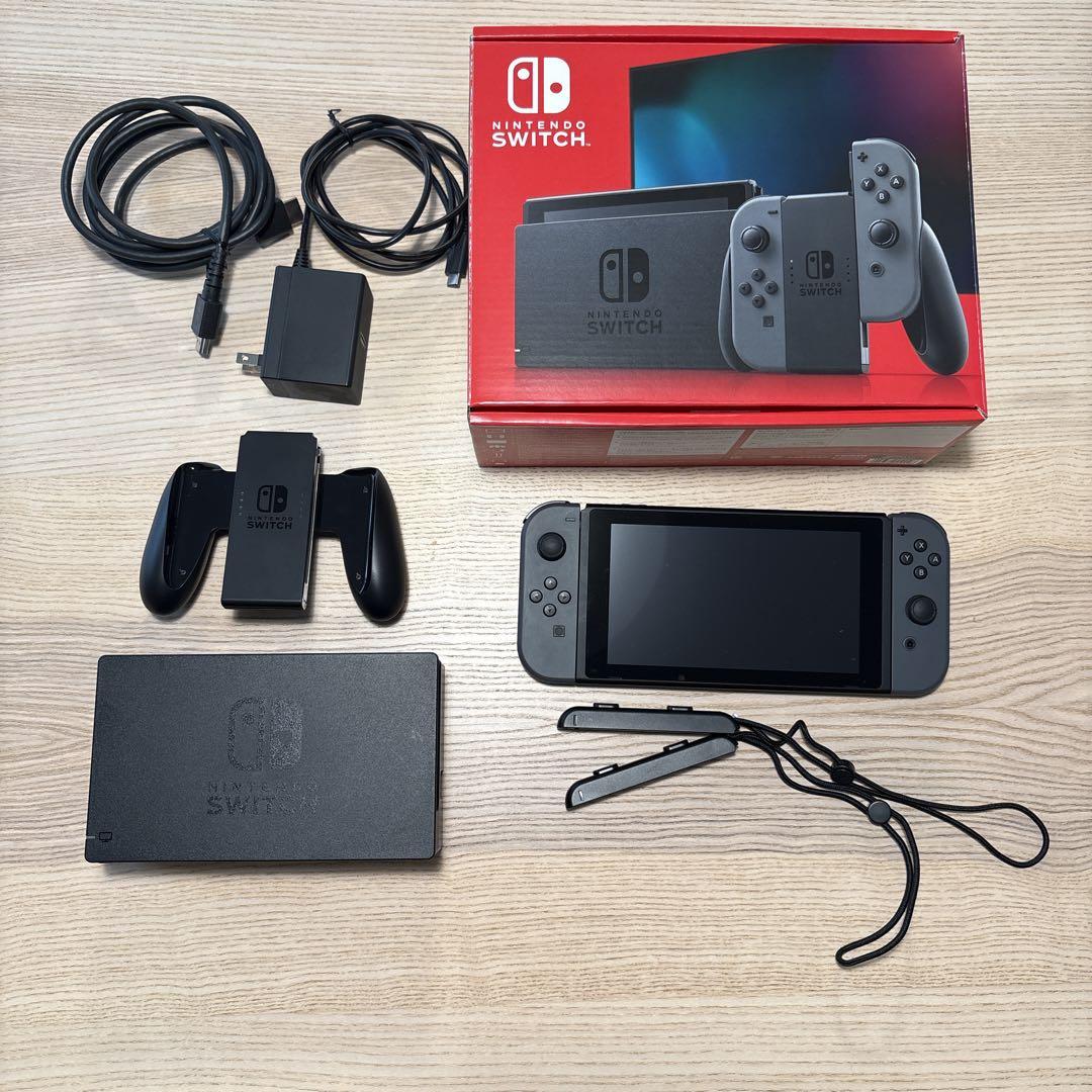 任天堂switch 本体　グレー