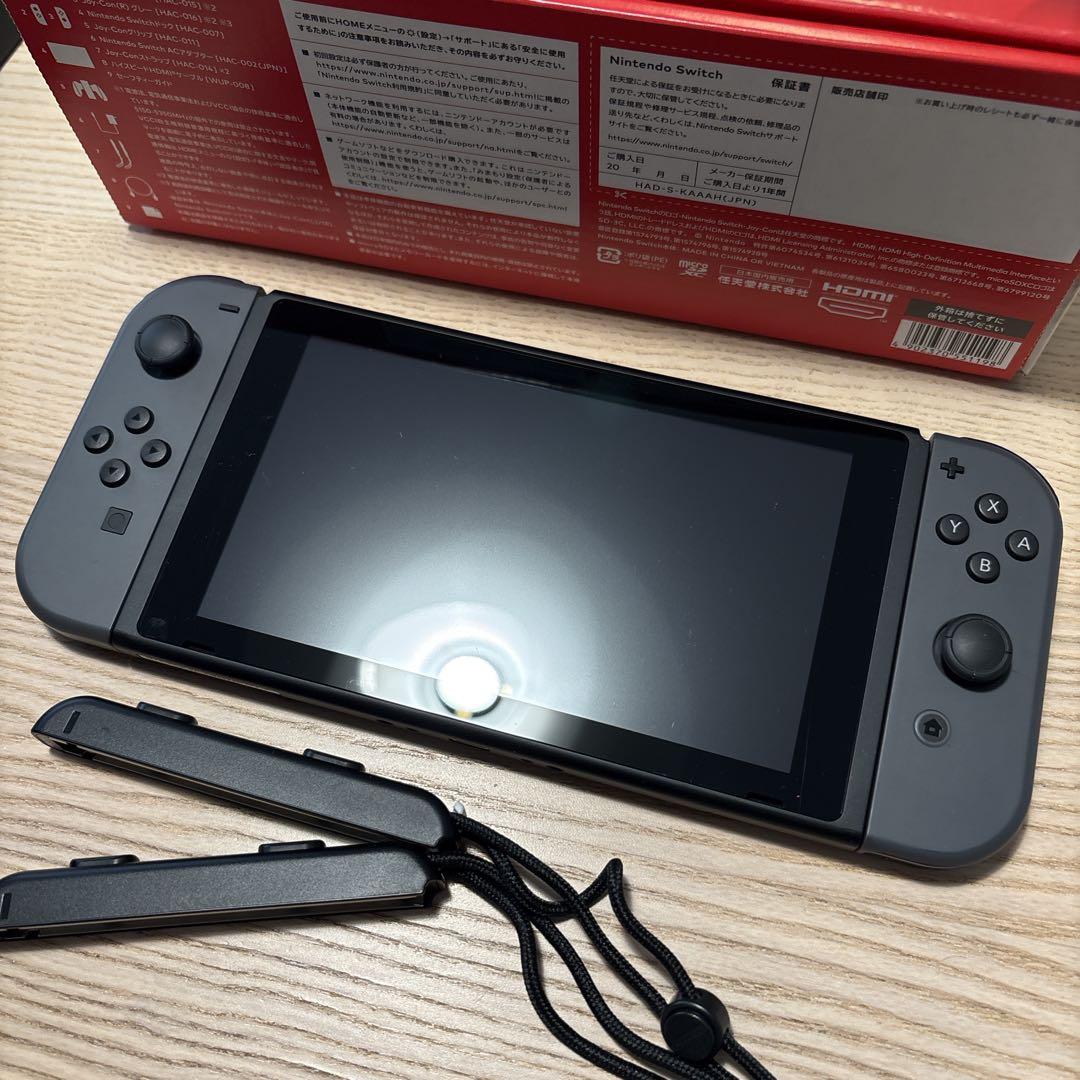 任天堂switch 本体　グレー