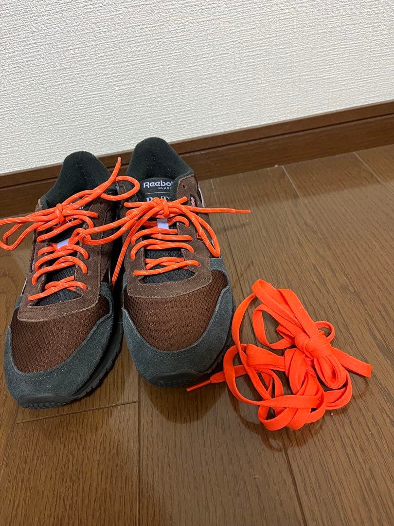 靴 Reebok x BoTT CLASSIC LEATHER