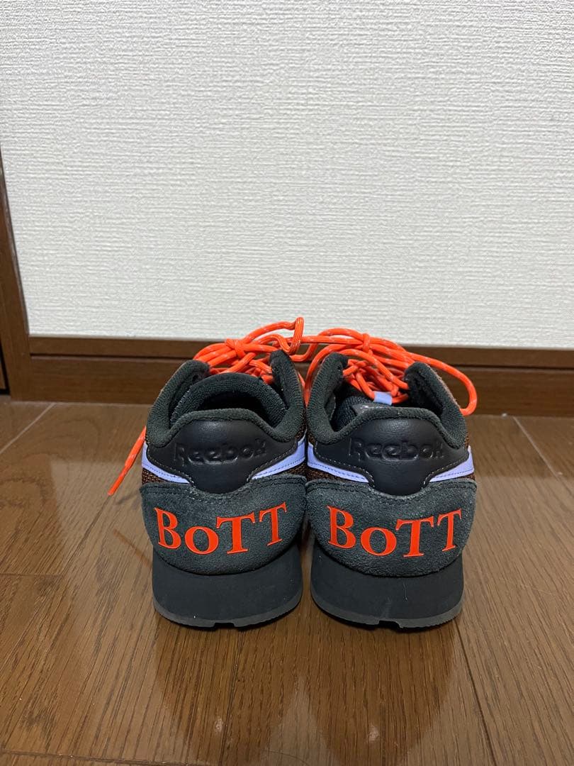 靴 Reebok x BoTT CLASSIC LEATHER