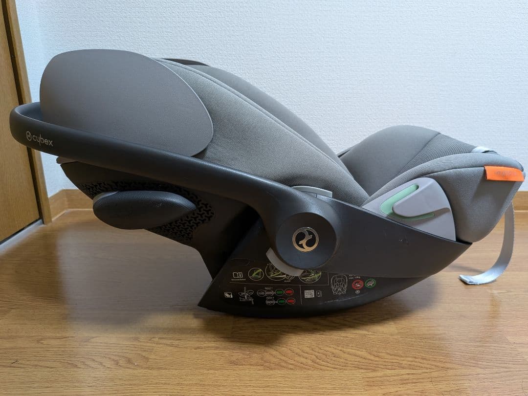 Cybex Cloud G i-Size ベビーシート Base G
