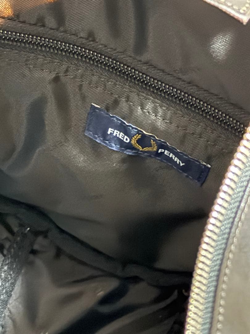 FRED PERRY フレッドペリー　ボストンバック　ドラムバック