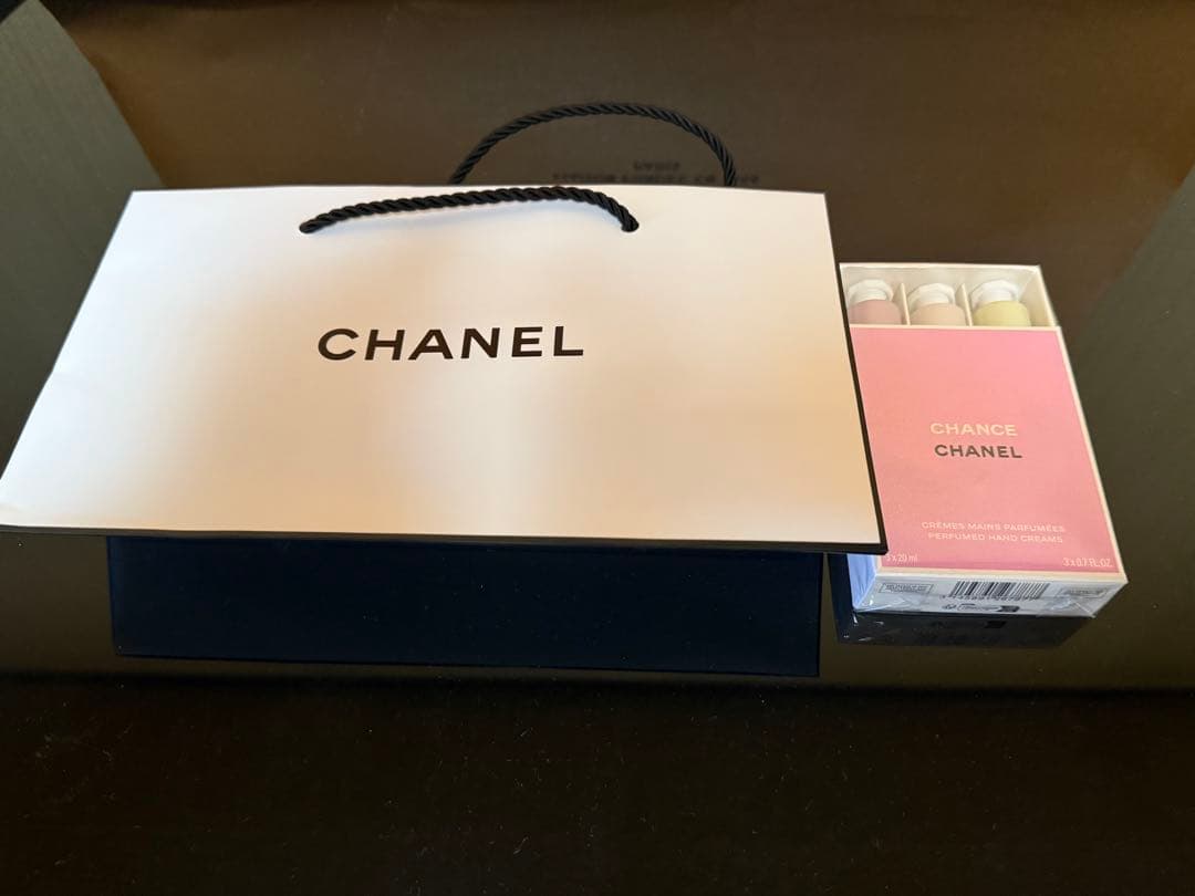 新品未使用　シャネル CHANEL チャンス ハンドクリーム 3本