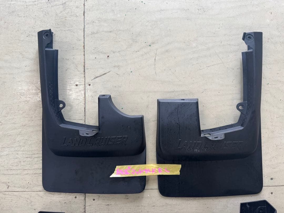 再再販ランドクルーザー70 GDJ76 純正マッドガードRLセット