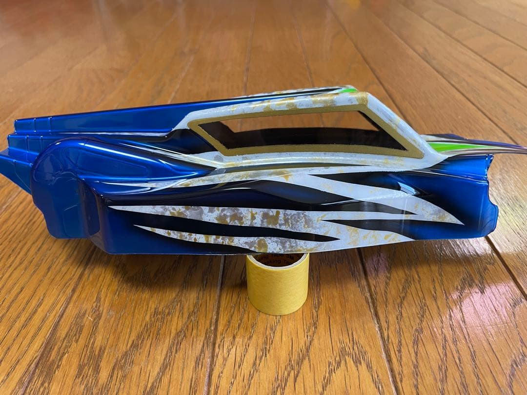 ヨコモ RO1.0,2.0 SO1.0,2.0 新品塗装済みボディ　ウイング付き