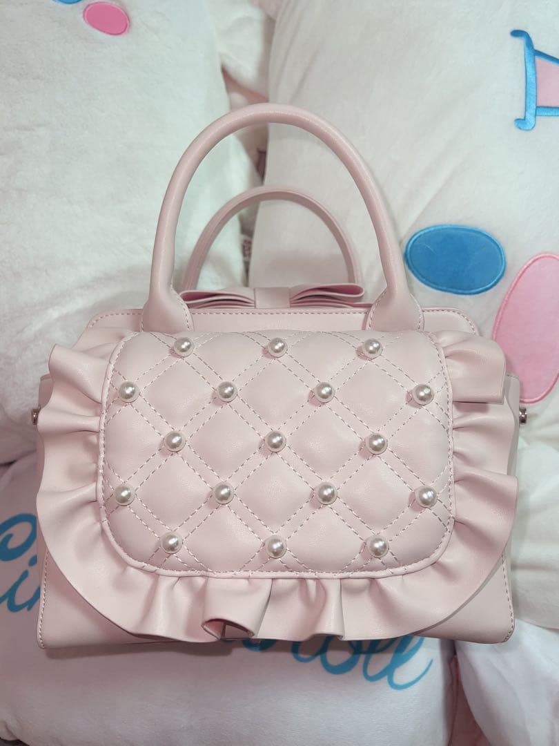 。Eternity love mellfy bag