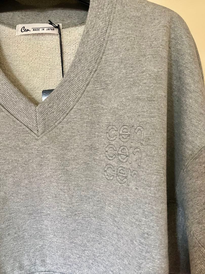 [新品タグ付き] cen.刺繍スエットプルオーバー