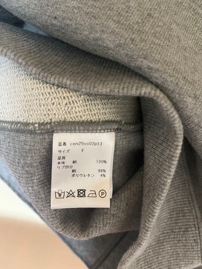 [新品タグ付き] cen.刺繍スエットプルオーバー