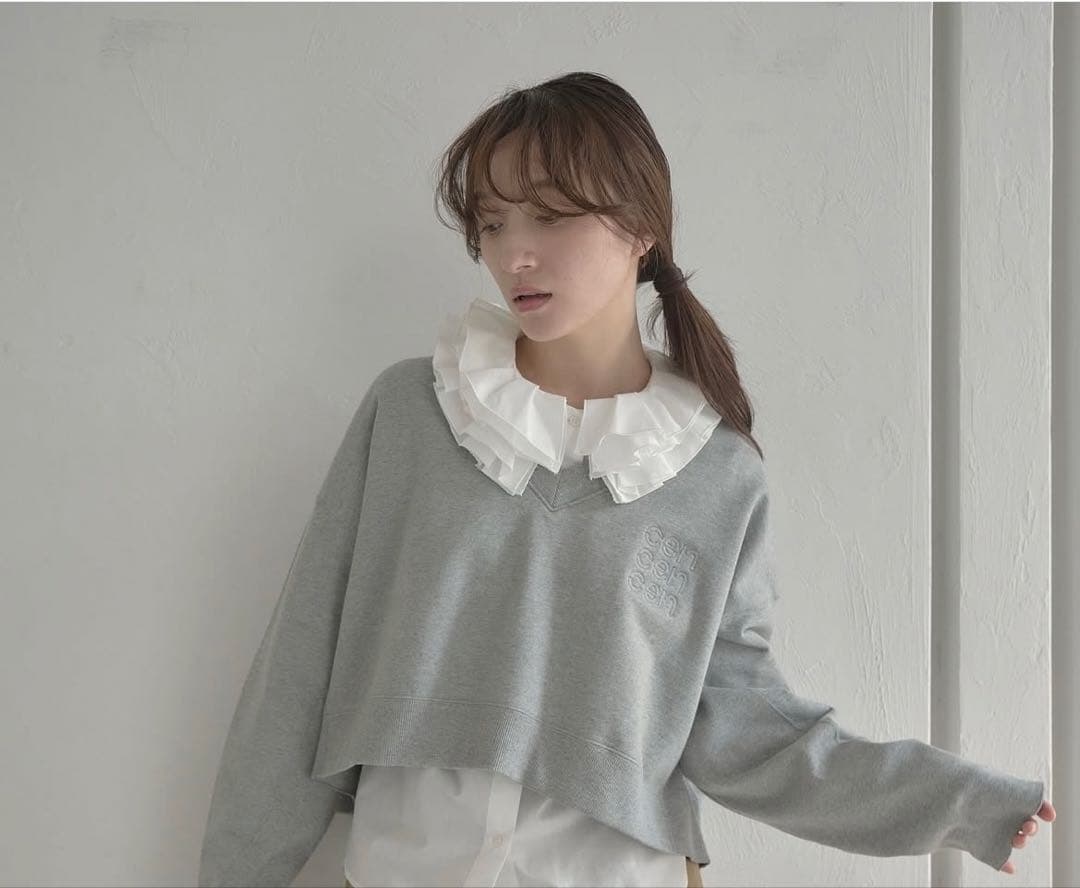 [新品タグ付き] cen.刺繍スエットプルオーバー