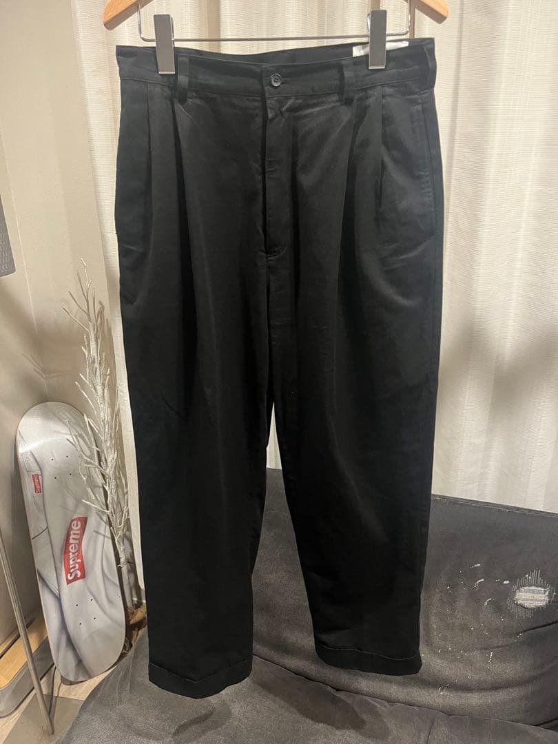 パンツ everyone 2tuck chino trousers (BLACK)