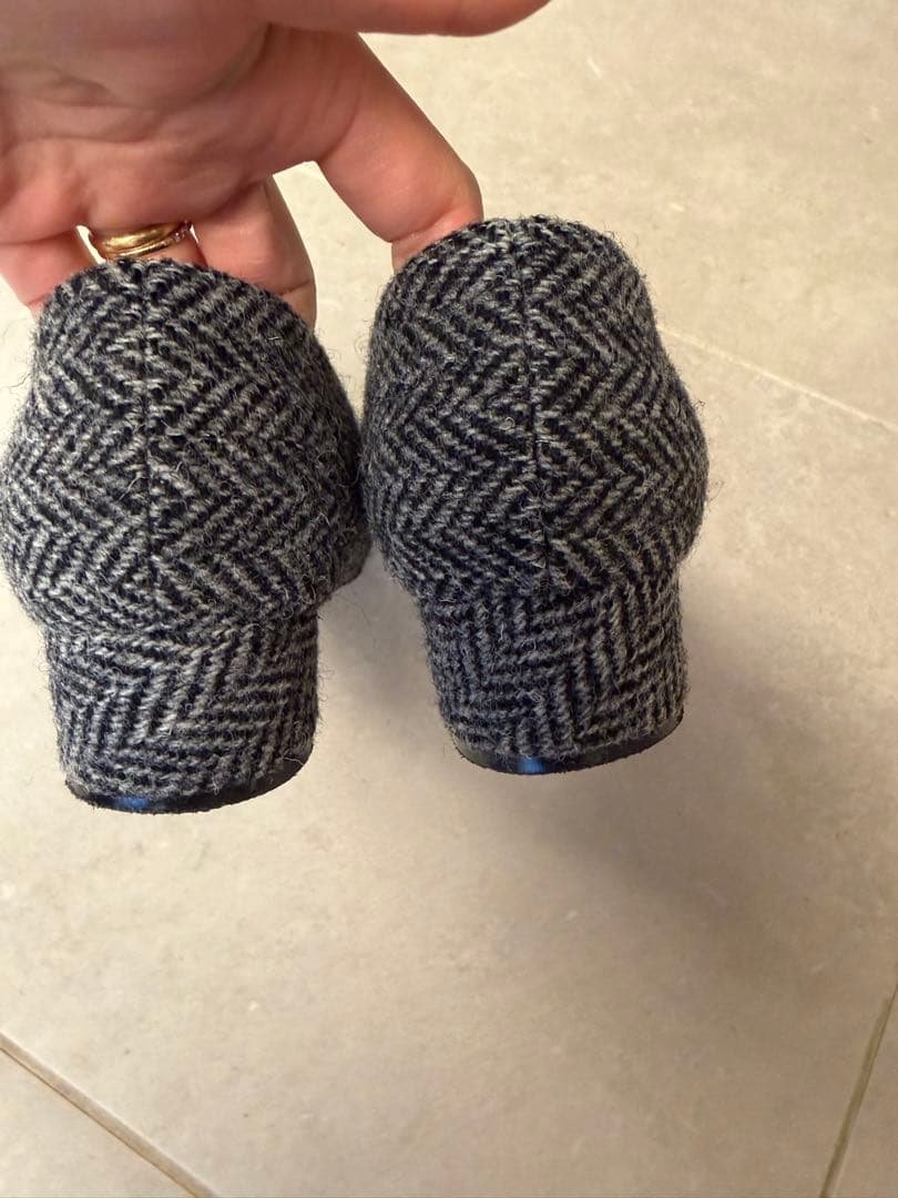 F*☆様 お値下げ！MANOLO BLAHNIK ツイードパンプス グレー系