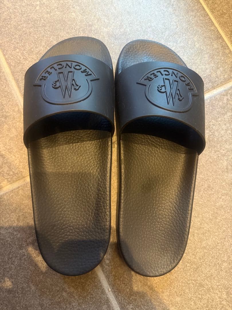 モンクレール　Basile　定番　ラバーサンダル　MONCLER