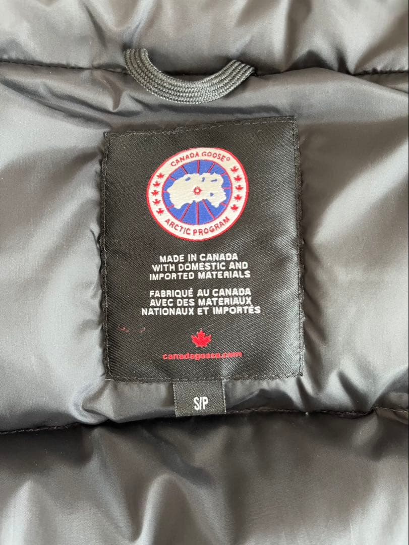 カナダグース　ダウンベスト　Sサイズ　ネイビー