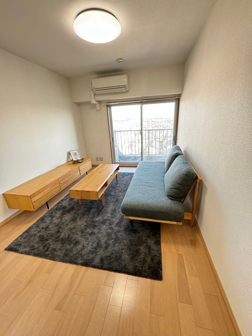 リビングテーブル