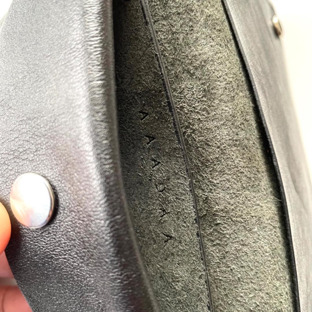 ミドルトラッカーウォレット　クロススタッズ　UKレザー　USA製ジッパー