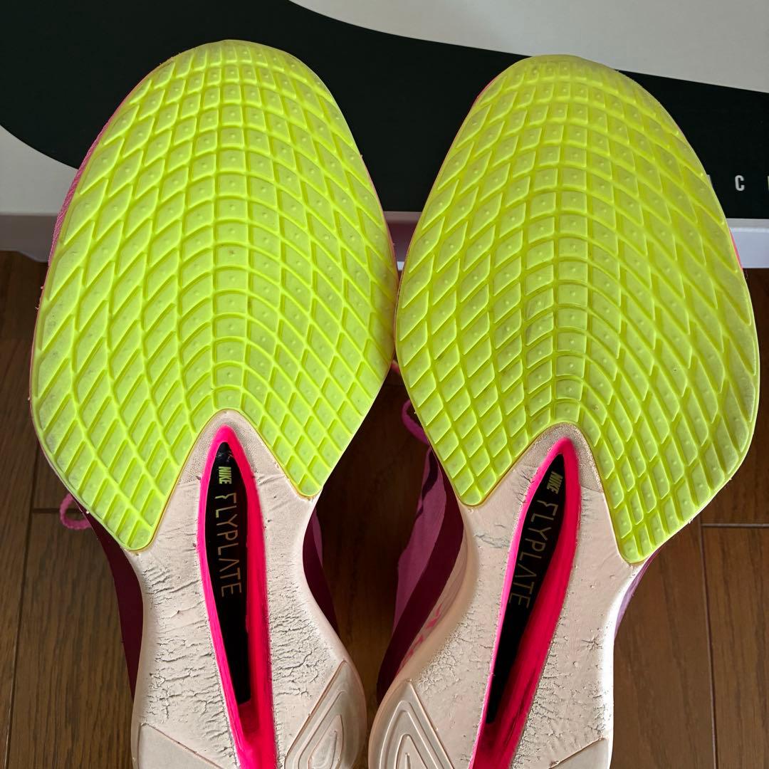 【美品】NIKE ヴェイパーフライ ネクスト%4 ウィメンズ 25.0cm