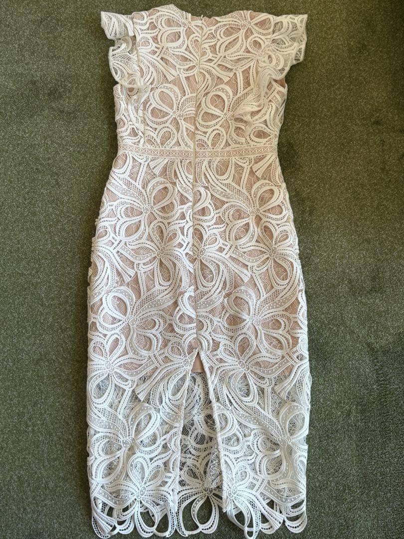 キャバドレス ERUKEI ケミカルレース Vネック タイトミディアムドレス