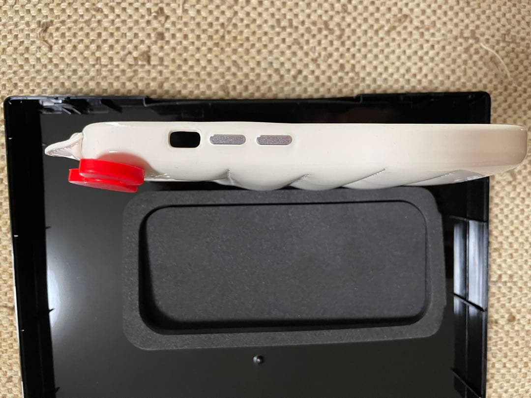 Urban Sophistication Kitty iPhoneケース