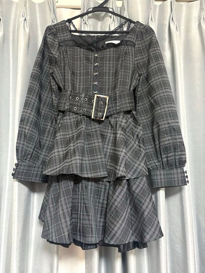 pium ピウム フロントホックティアードミニワンピース グレーチェック