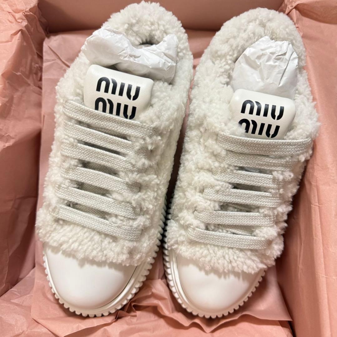miumiu ミュウミュウ　シアリングスニーカー　シープスキンスニーカー　35