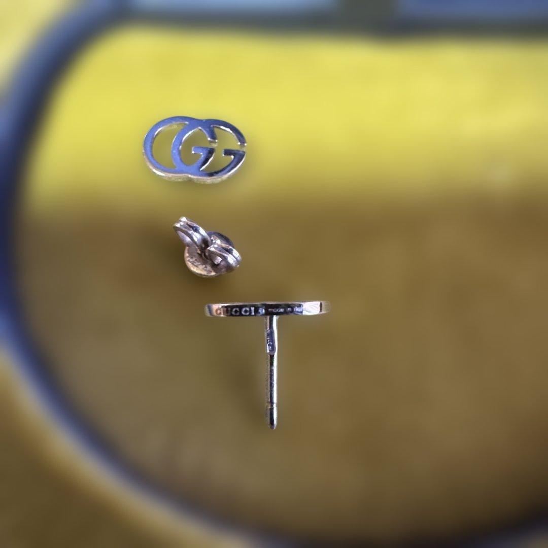 GUCCI GGロゴ シルバー片耳用ピアス