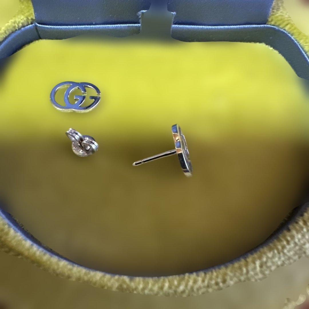 GUCCI GGロゴ シルバー片耳用ピアス