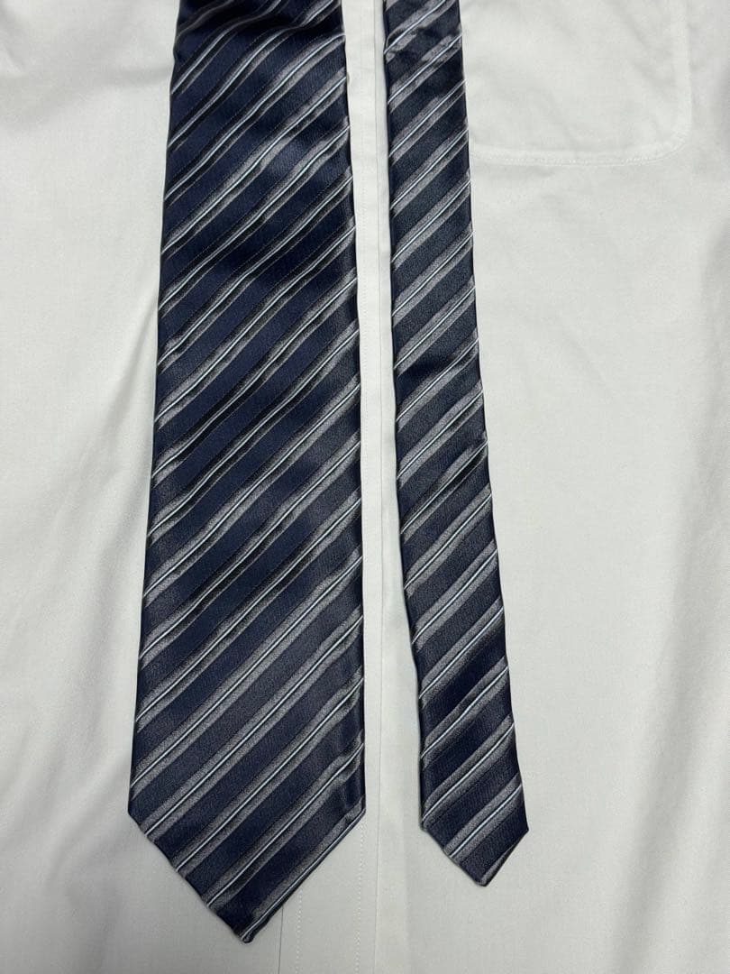 値下げ【タグ付き未使用】エルメネジルドゼニア　ネクタイ　レジメンタル　プレゼント
