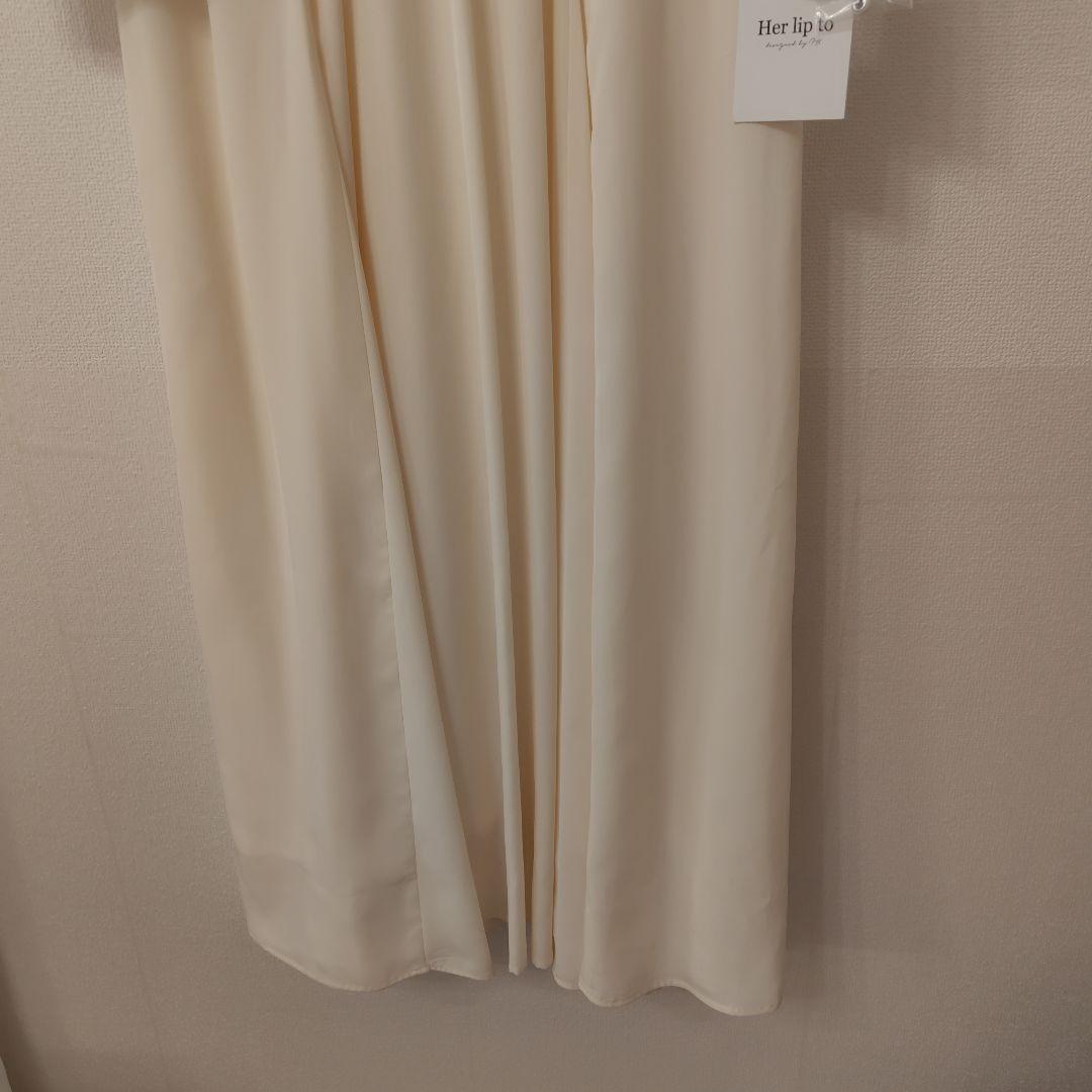 新品♡Herlipto Lace Sleeve Creep Long Dress