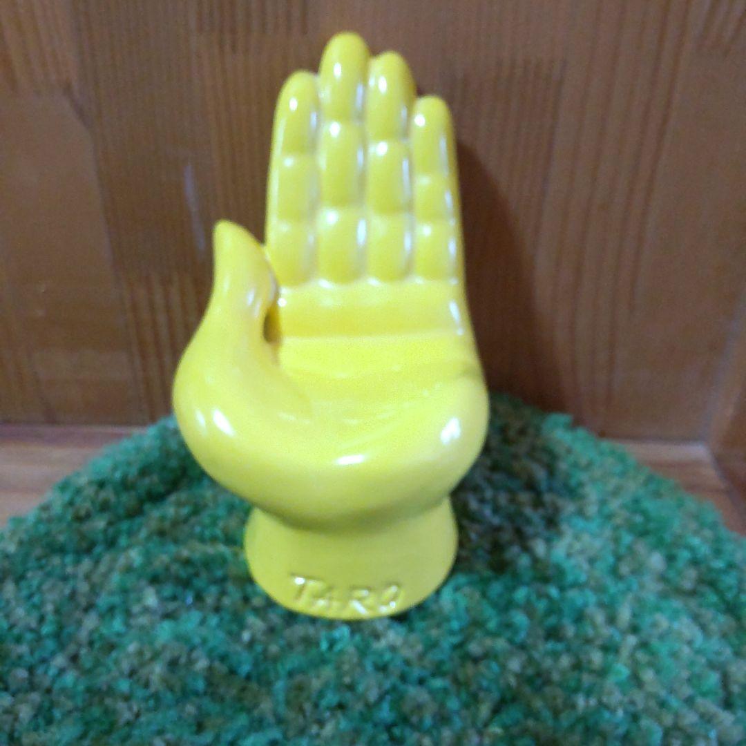 ＼芸術は爆発だ／岡本太郎の手の椅子ミニチュアver＼8982／