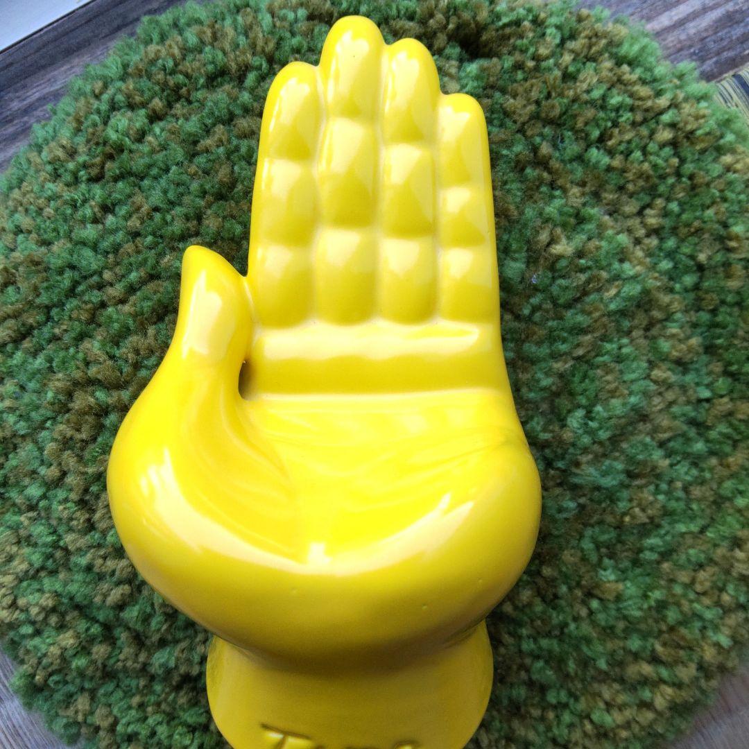 ＼芸術は爆発だ／岡本太郎の手の椅子ミニチュアver＼8982／