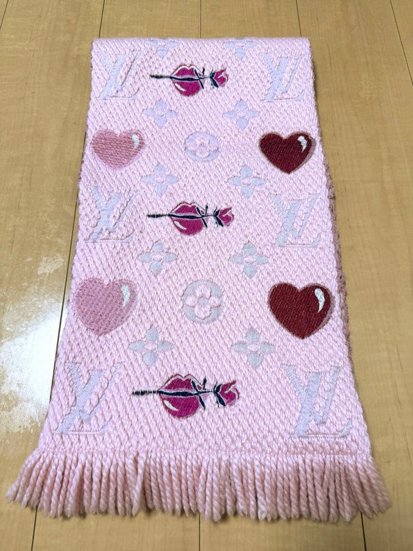 LOUIS VUITTONマフラー ピンク バレンタイン 限定