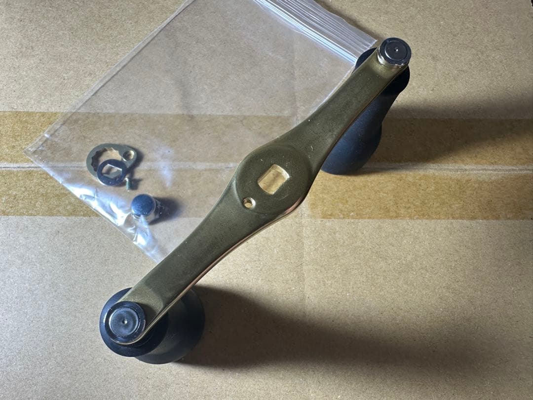 【新品未使用】シマノ カルカッタコンクエストMD 純正ハンドル　301XG