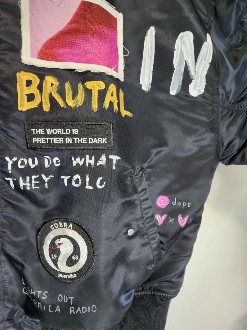 大西様用guernika/MA-1 GUERRILA RADIO / Black