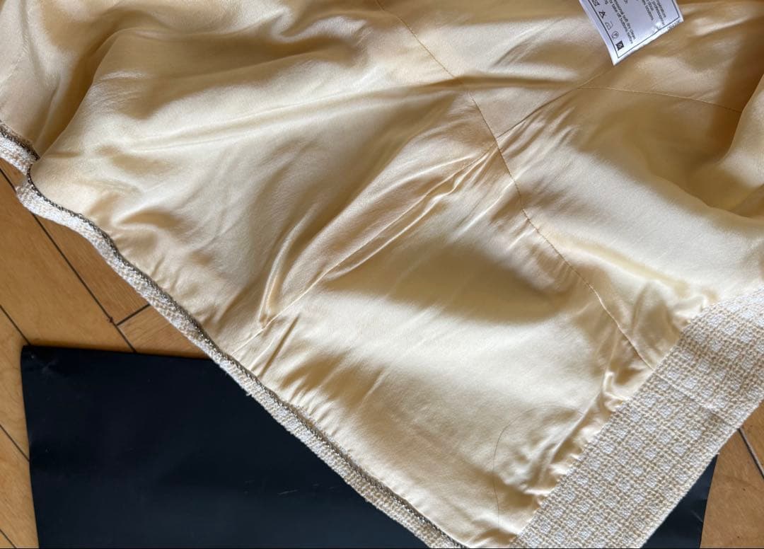 シャネル　イエローベージュ　ツイード　春秋　ジャケット　38