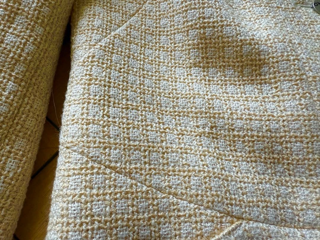 シャネル　イエローベージュ　ツイード　春秋　ジャケット　38